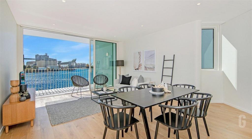 306/23 Honeysuckle Dr, Newcastle, NSW 2300