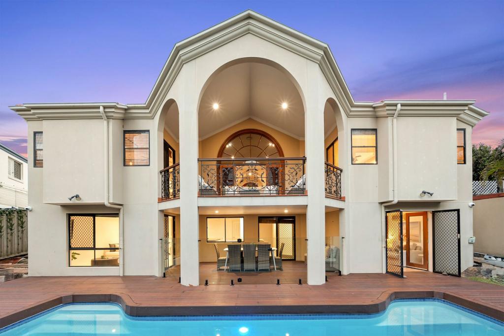 29 Pine Valley Dr, Robina, QLD 4226