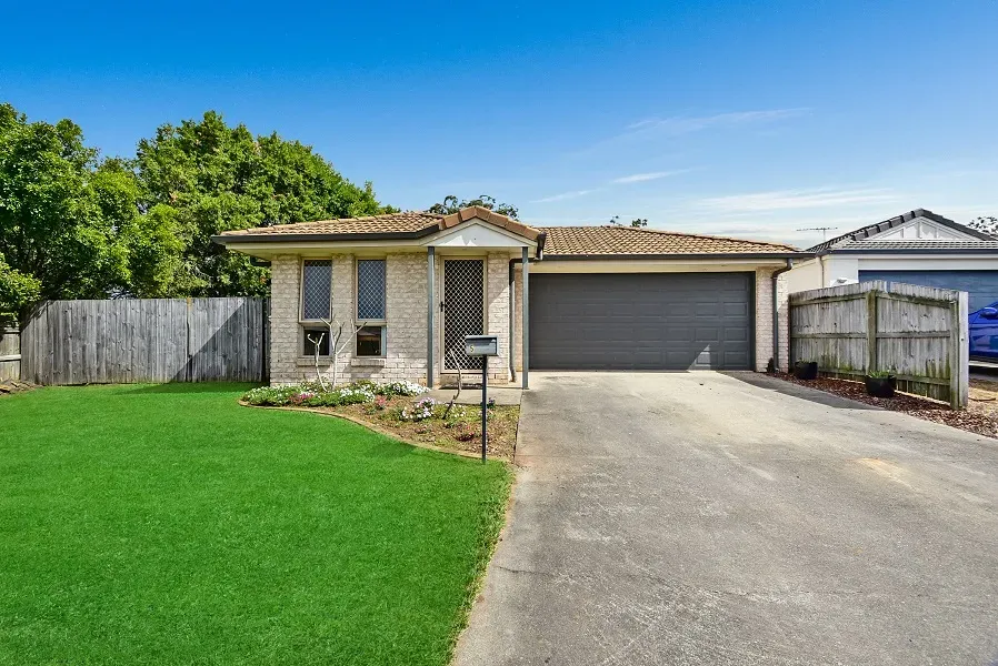 5 PICCADILLY ST, BELLMERE, QLD 4510