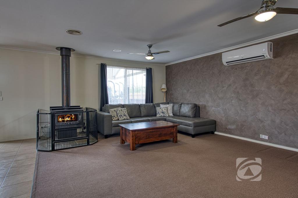 36 Bailey Bvd, Koo Wee Rup, VIC 3981