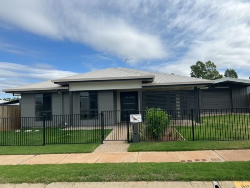 7 SPARROW LANE, MORANBAH, QLD 4744