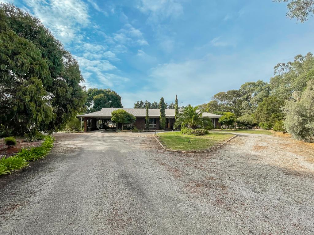 5 Airport Rd, Kerang, VIC 3579