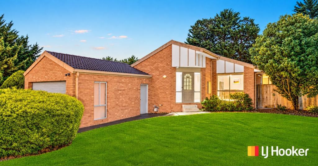 8 Amberly Park Dr, Narre Warren South, VIC 3805