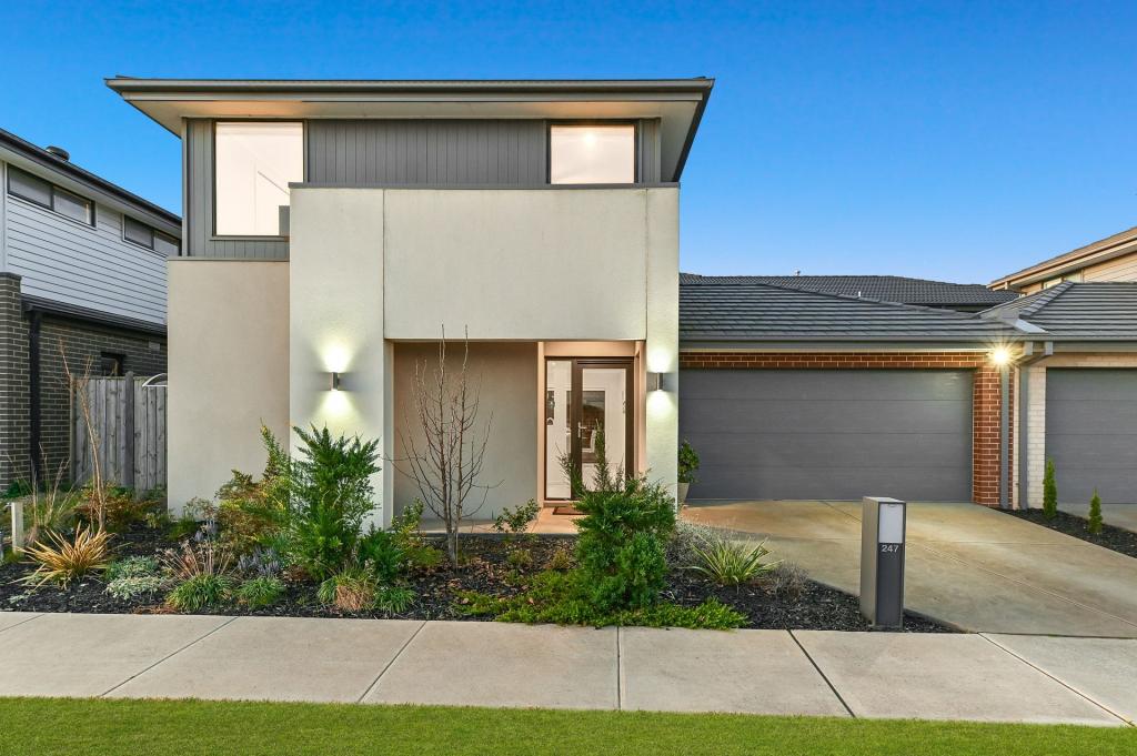 247 St Germain Bvd, Clyde North, VIC 3978