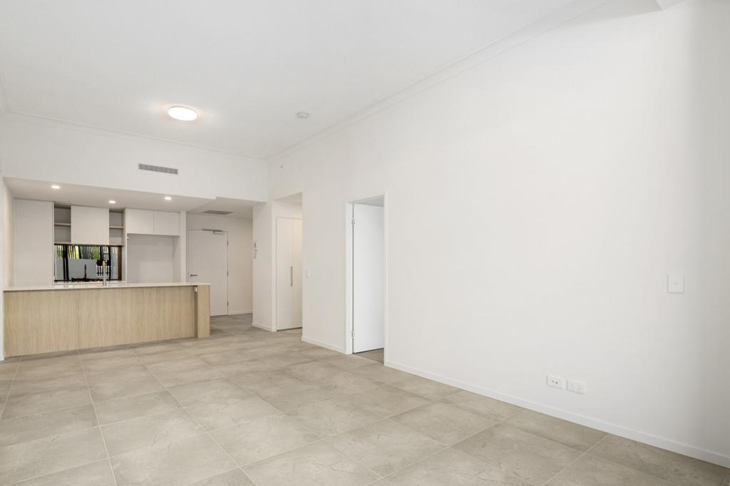 2102/6 Sickle Ave, Hope Island, QLD 4212