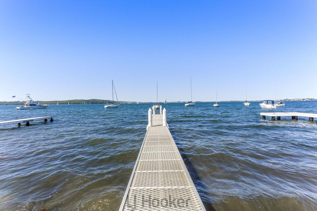 290 Skye Point Rd, Coal Point, NSW 2283