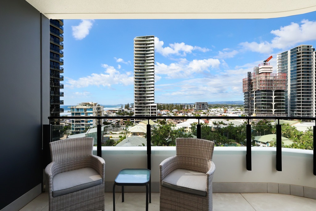 701/4-6 Alexandra Ave, Mermaid Beach, QLD 4218