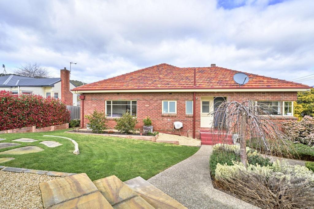 63 Riawena Rd, Montagu Bay, TAS 7018