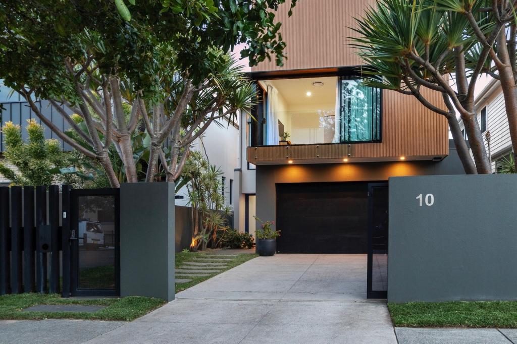 10 Ocean St, Mermaid Beach, QLD 4218