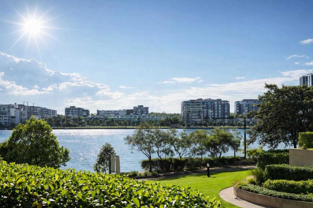 15 JEAN WAILES AVE, RHODES, NSW 2138