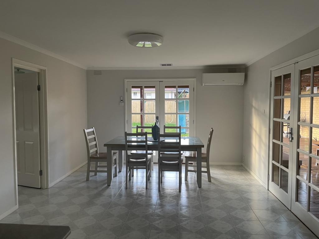 13 Canberra Gr, Lalor, VIC 3075
