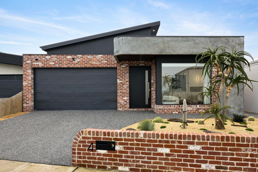 4 Malkari Cct, Greenvale, VIC 3059