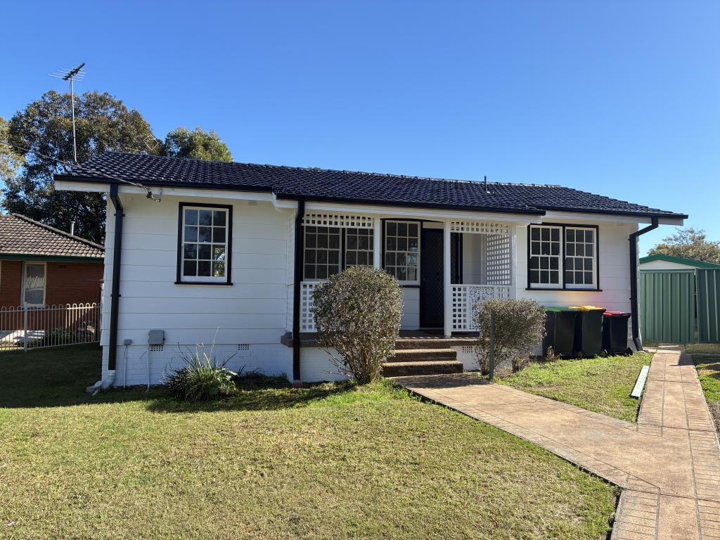 6 Livingston Ave, Dharruk, NSW 2770