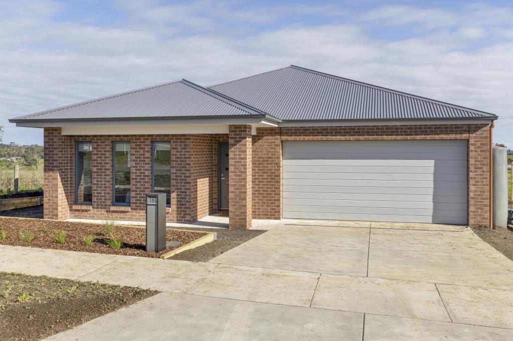18 Lindquists Rd, Timboon, VIC 3268