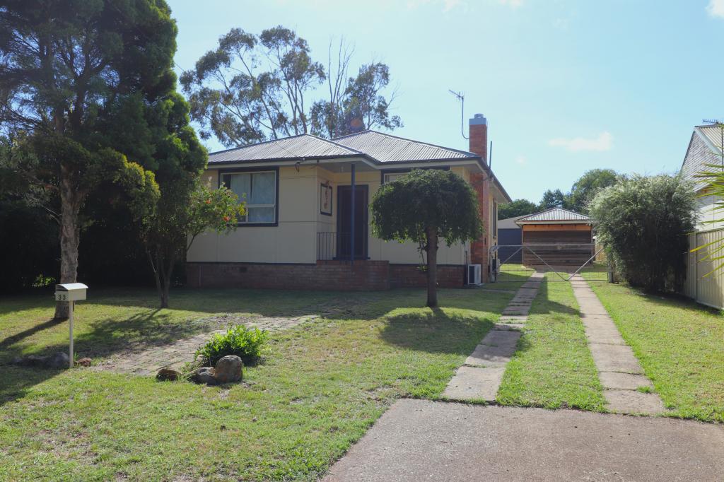 33 Lawrance St, Glen Innes, NSW 2370