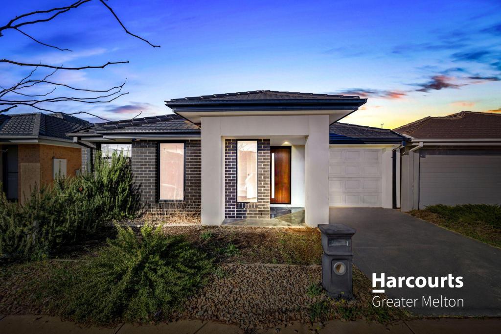 15 DHALLA ST, THORNHILL PARK, VIC 3335