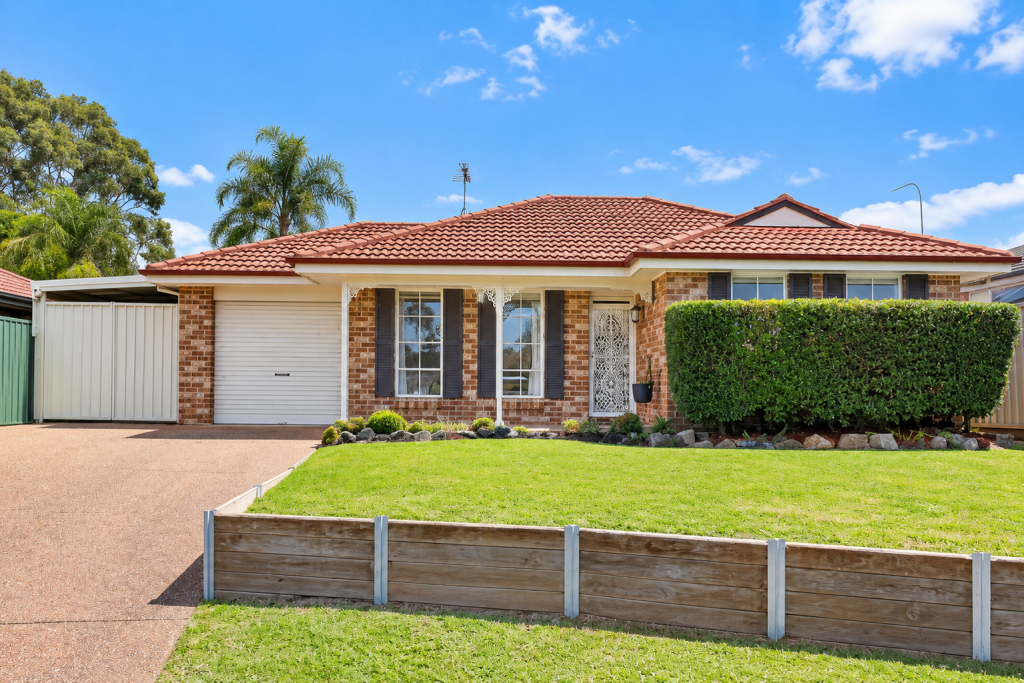 28 Denton Gr, Quakers Hill, NSW 2763