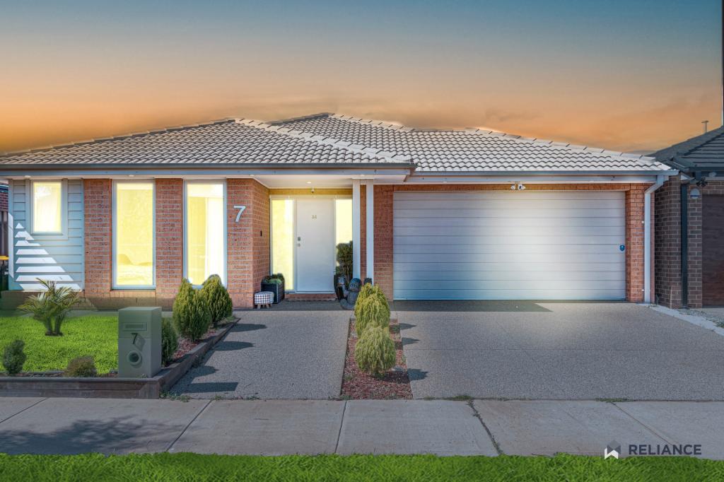 7 Guthrie Dr, Melton South, VIC 3338