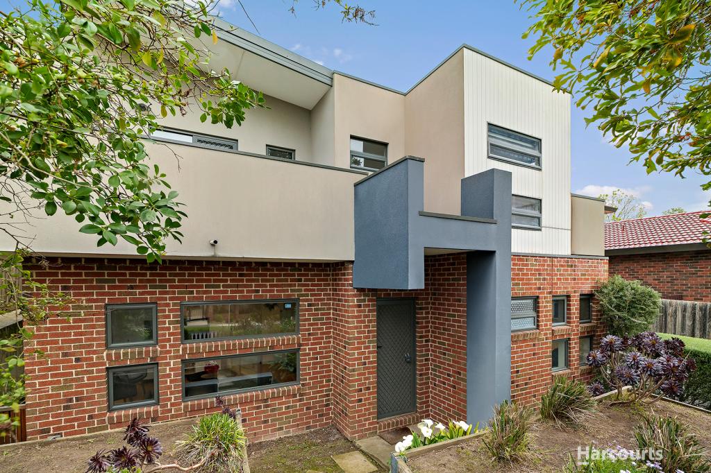 1/738 ELGAR RD, DONCASTER, VIC 3108