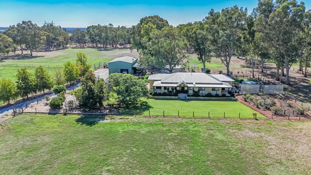 29 Malek Dr, Mardella, WA 6125