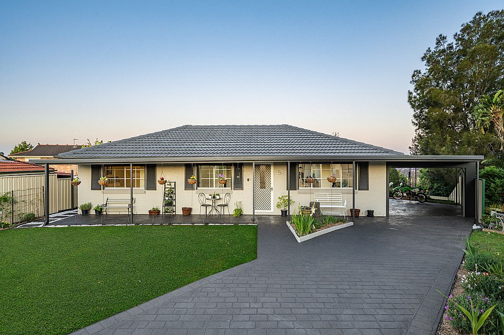 5 Quartz Pl, Eagle Vale, NSW 2558