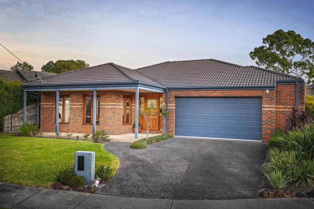 9 Zola Ct, Glen Waverley, VIC 3150