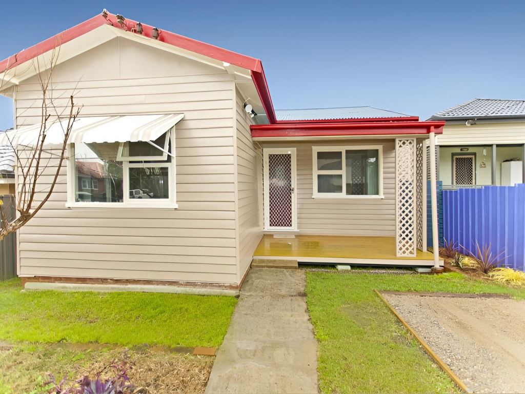 8 Bonarius St, Edgeworth, NSW 2285