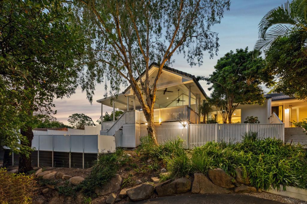 75 Ironbark Rd, Chapel Hill, QLD 4069