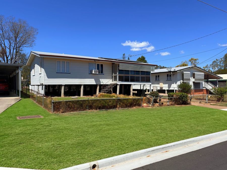 8 Cross St, Raceview, QLD 4305