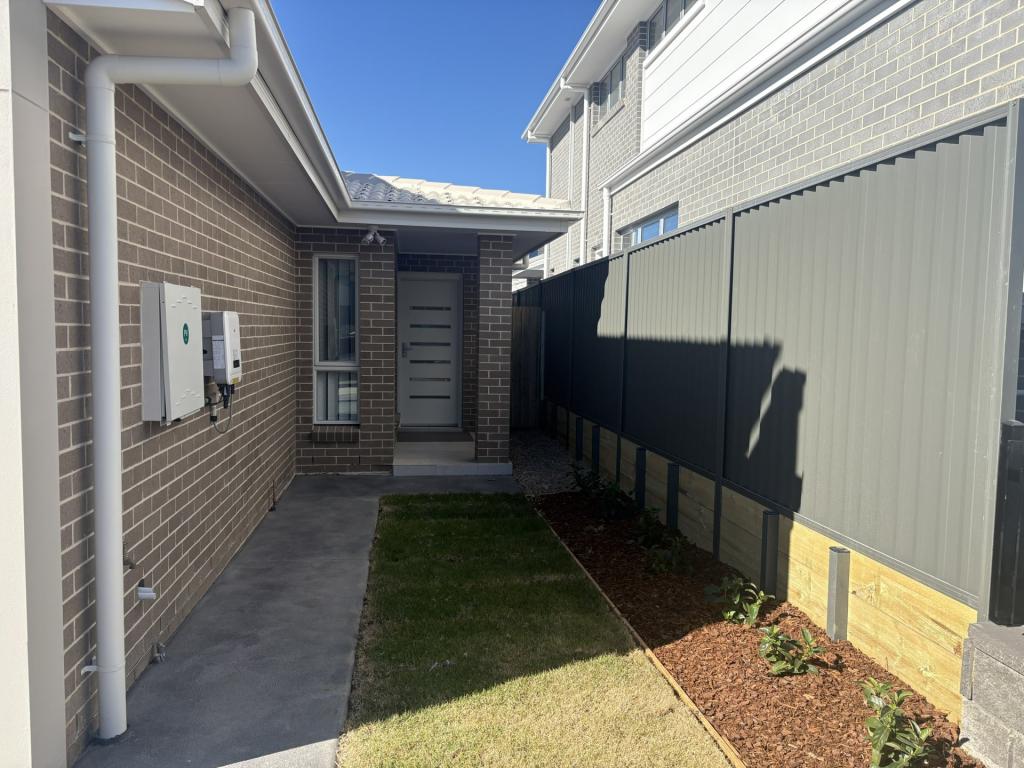 5a Albert St, Oran Park, NSW 2570