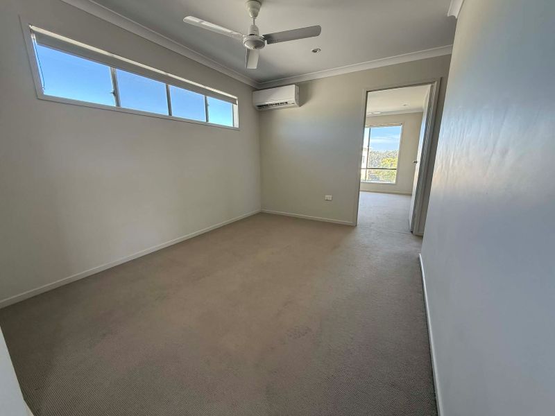 26 Kingfisher St, Moranbah, QLD 4744