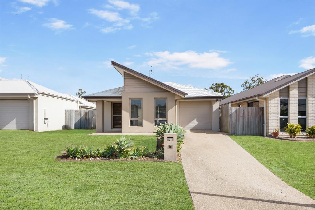 43 Petrel St, Kirkwood, QLD 4680