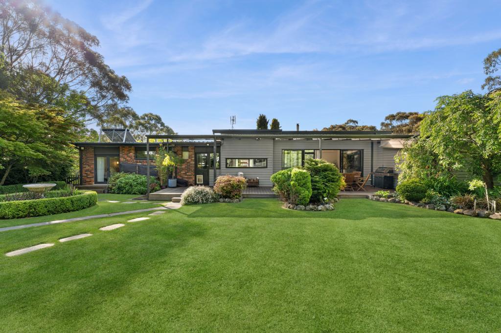47 Lowry Dr, Woodend, VIC 3442