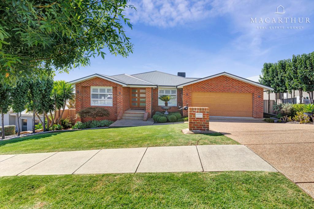 102 Brooklyn Dr, Bourkelands, NSW 2650