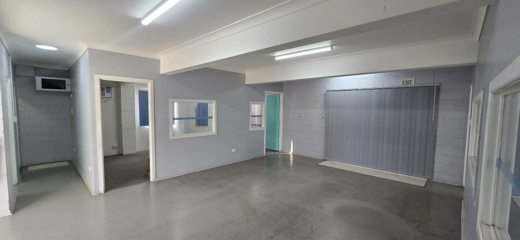 37/2 TOOLOOA ST, SOUTH GLADSTONE, QLD 4680