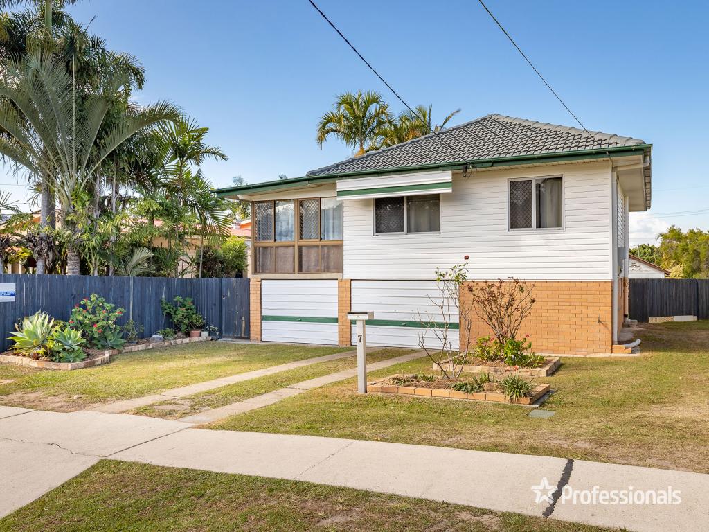 7 Hoxton St, Arana Hills, QLD 4054