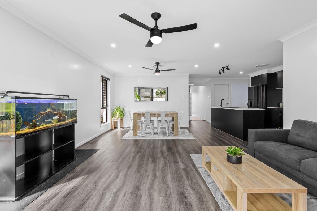 10 MONKIRA ST, MORAYFIELD, QLD 4506