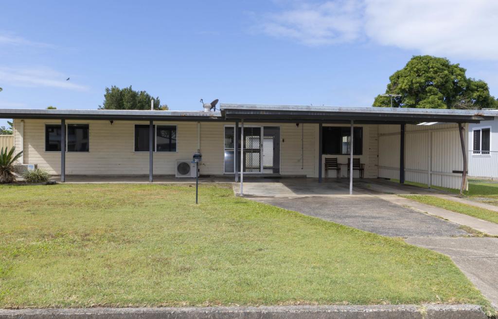 31 Irving St, South Mackay, QLD 4740