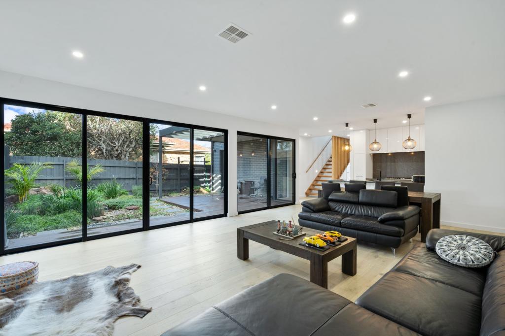 95b Devon St, Cheltenham, VIC 3192