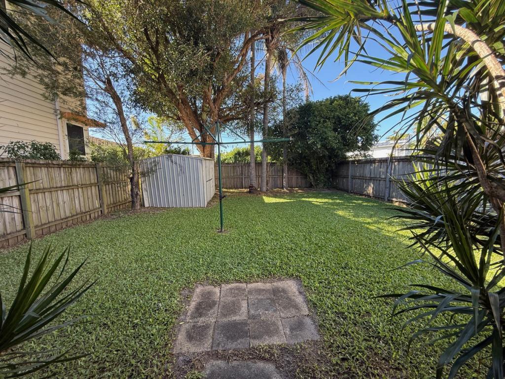 45 Nobby Pde, Miami, QLD 4220