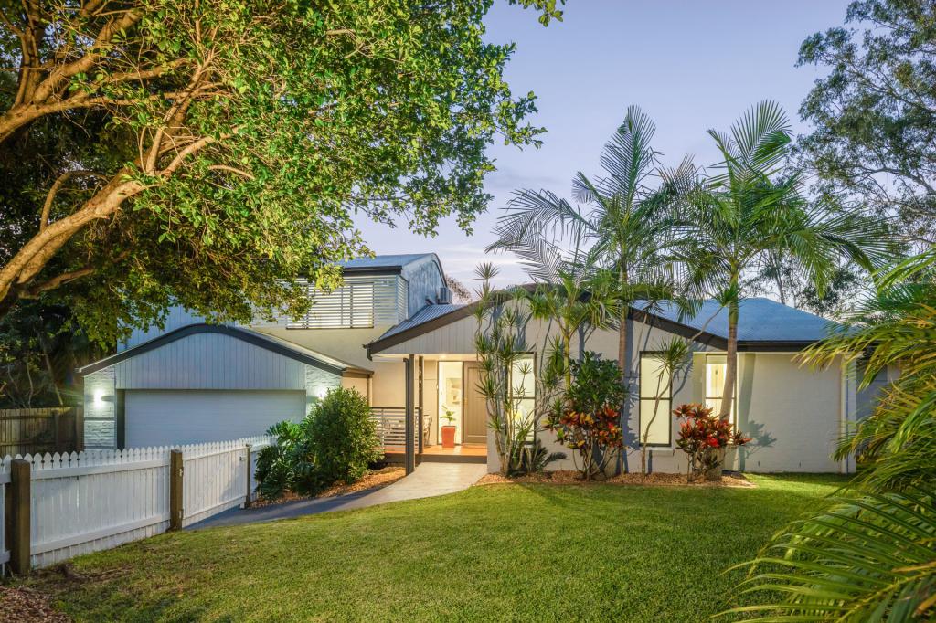 12 Westminster Ct, Brookfield, QLD 4069