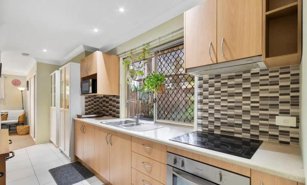 4b Sherman Dr, Upper Coomera, QLD 4209