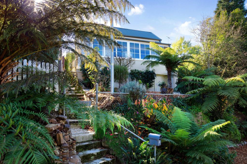 9 Wells St, Katoomba, NSW 2780