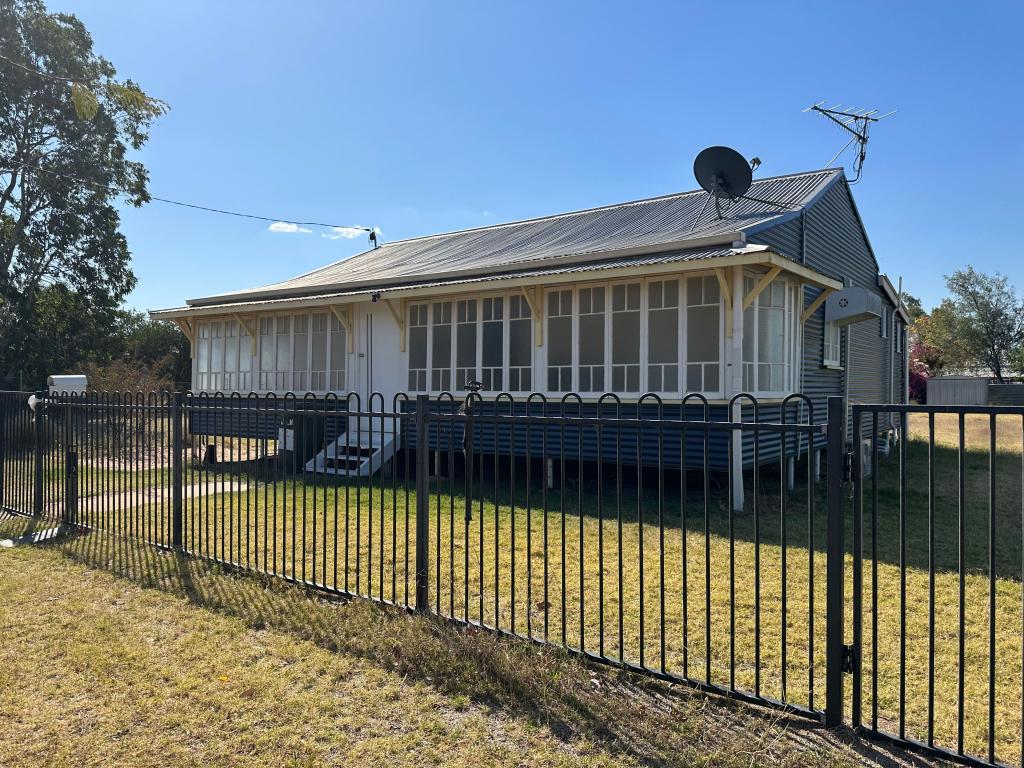 12 Ash St, Barcaldine, QLD 4725