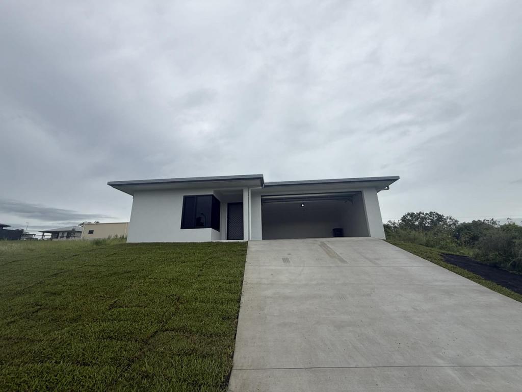 7 Elsie Cl, Mareeba, QLD 4880