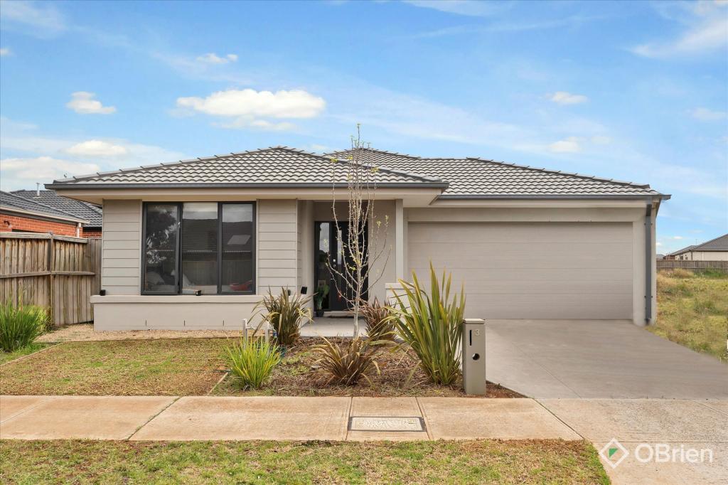 3 Longshanks St, Thornhill Park, VIC 3335