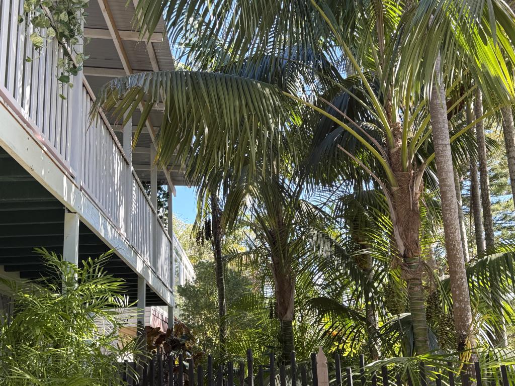147 Green Point Dr, Green Point, NSW 2428