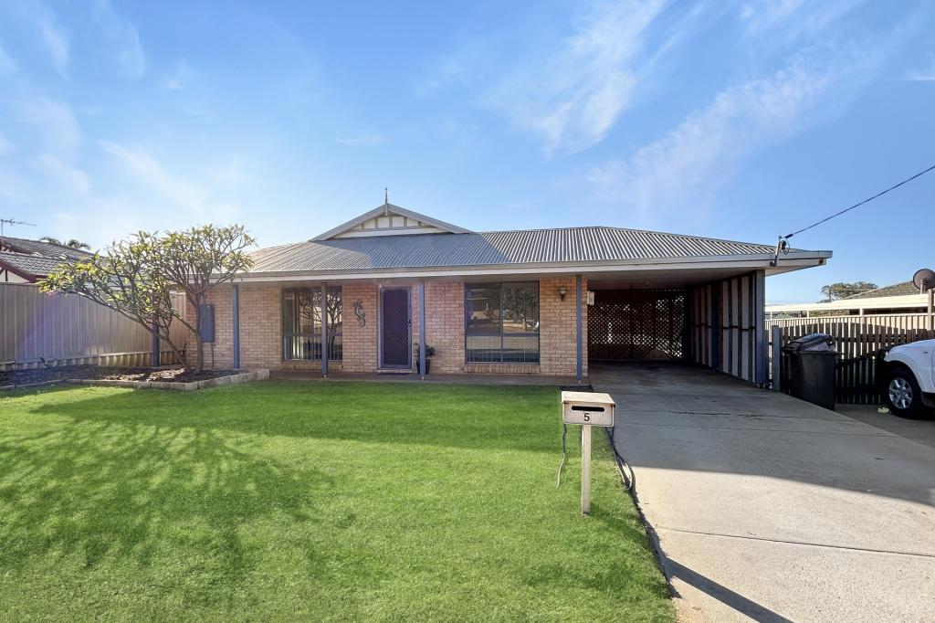 5 Boaz St, Karloo, WA 6530