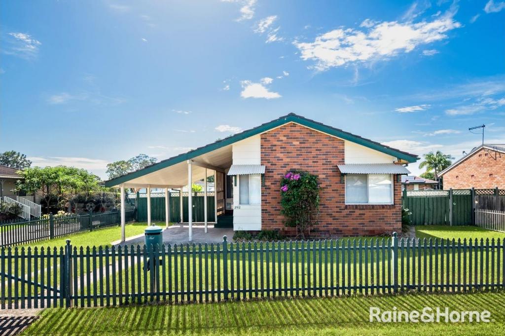 292 Riverside Dr, Airds, NSW 2560
