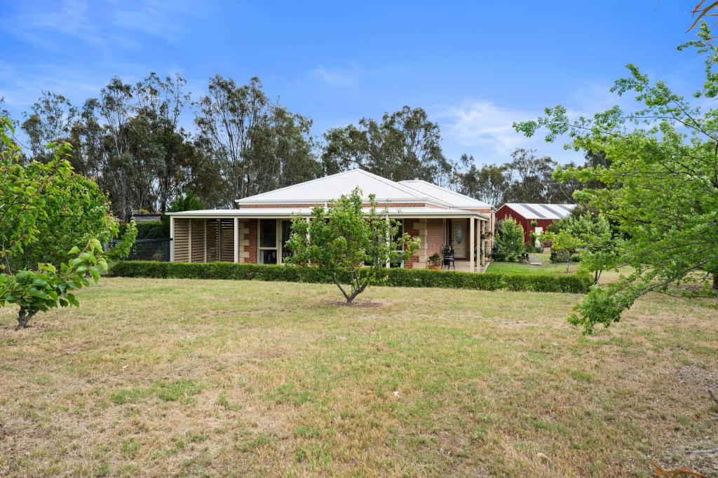 137 Plozzas Rd, Upotipotpon, VIC 3669